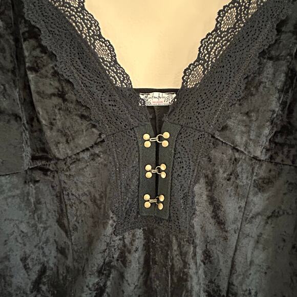 Intimately Free People Black Crushed Velvet Mini Slip Dress Women’s Large - Picture 5 of 7